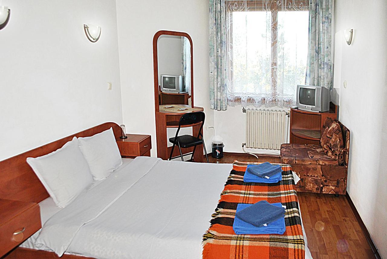Family Hotel Zora صوفيا المظهر الخارجي الصورة